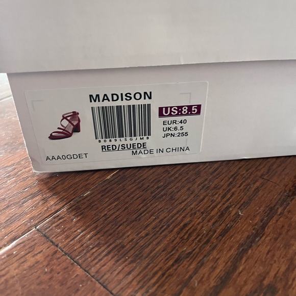 Red Heels - Picture 3 of 3